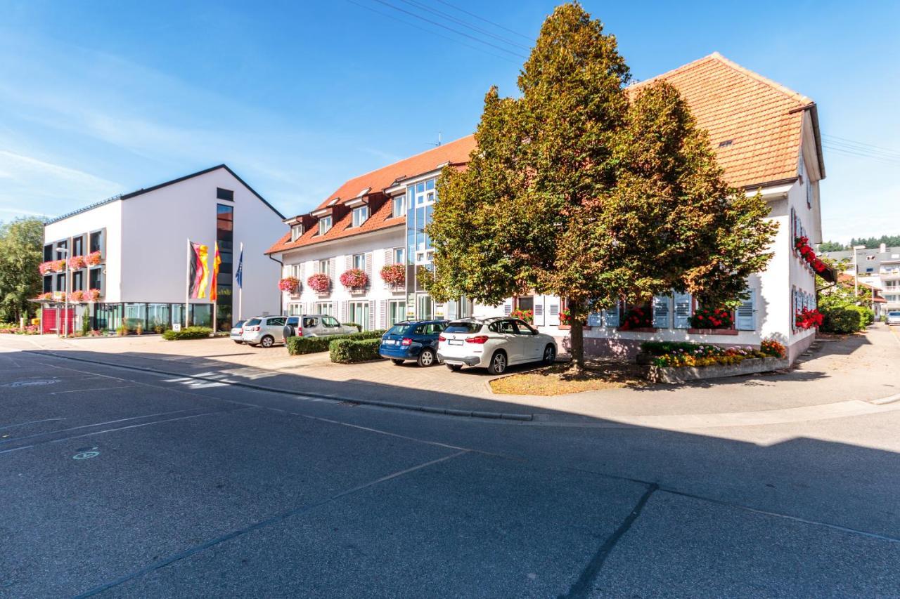 Hotel & Gasthaus Loewen Waldkirch Exterior foto